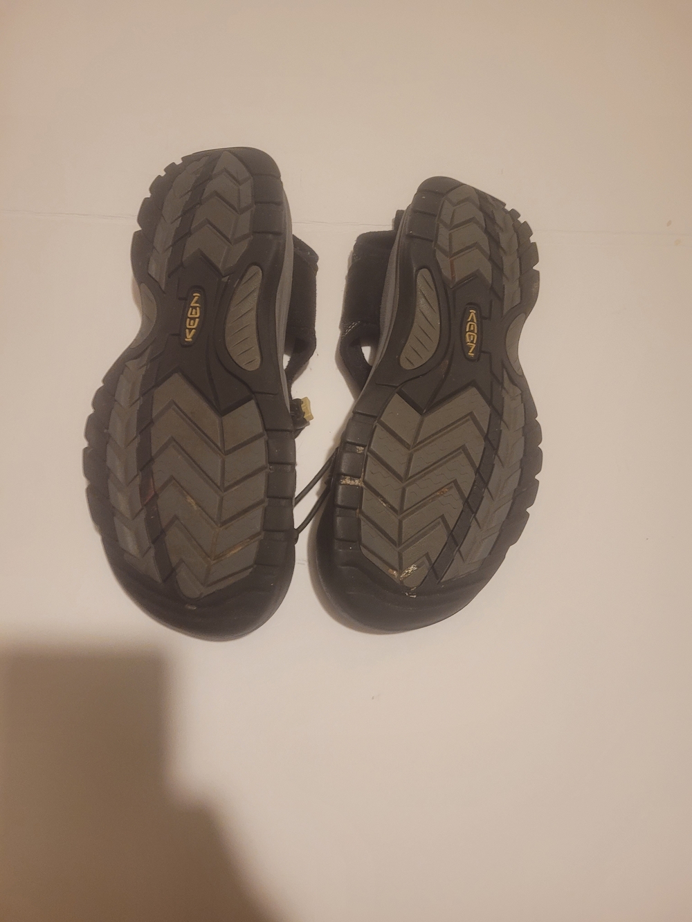 Keen Black and Yellow Women's Outdoor Sandals - Picture 4 of 6